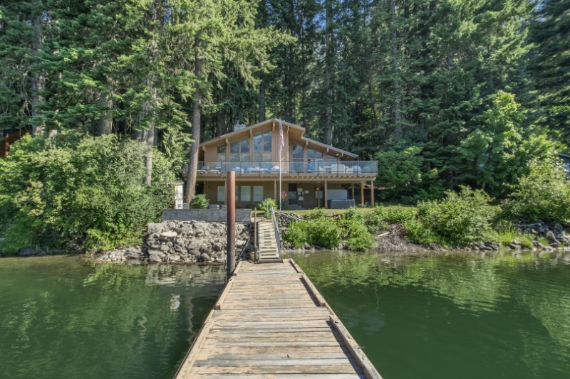 Cabin Rentals Leavenworth WA: "All About the Lake vacation rental steps from a private dock.